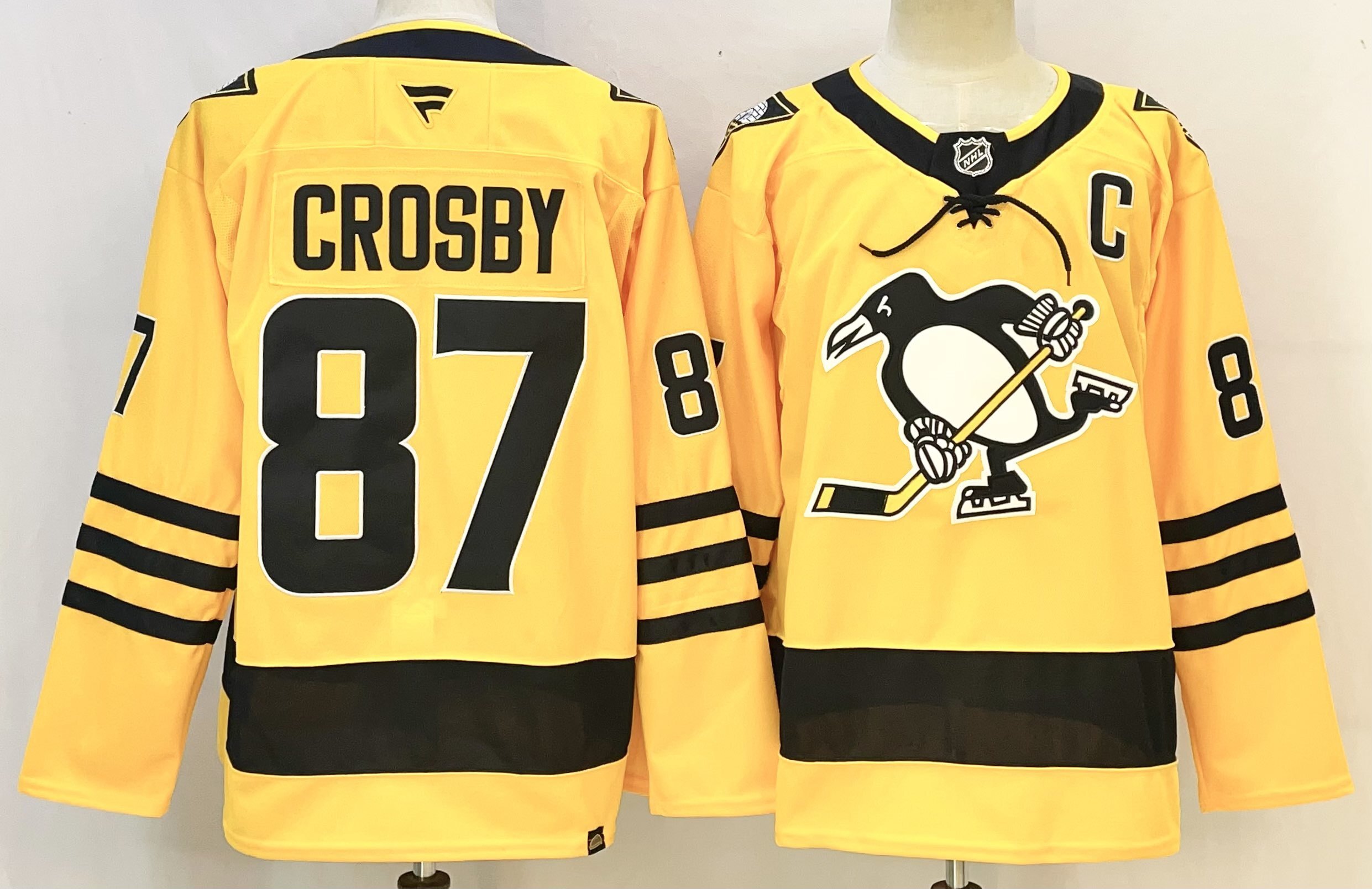 Men's Pittsburgh Penguins #87 Sidney Crosby Gold 2025/26 With C Patch Alternate Stitched Hockey Jersey