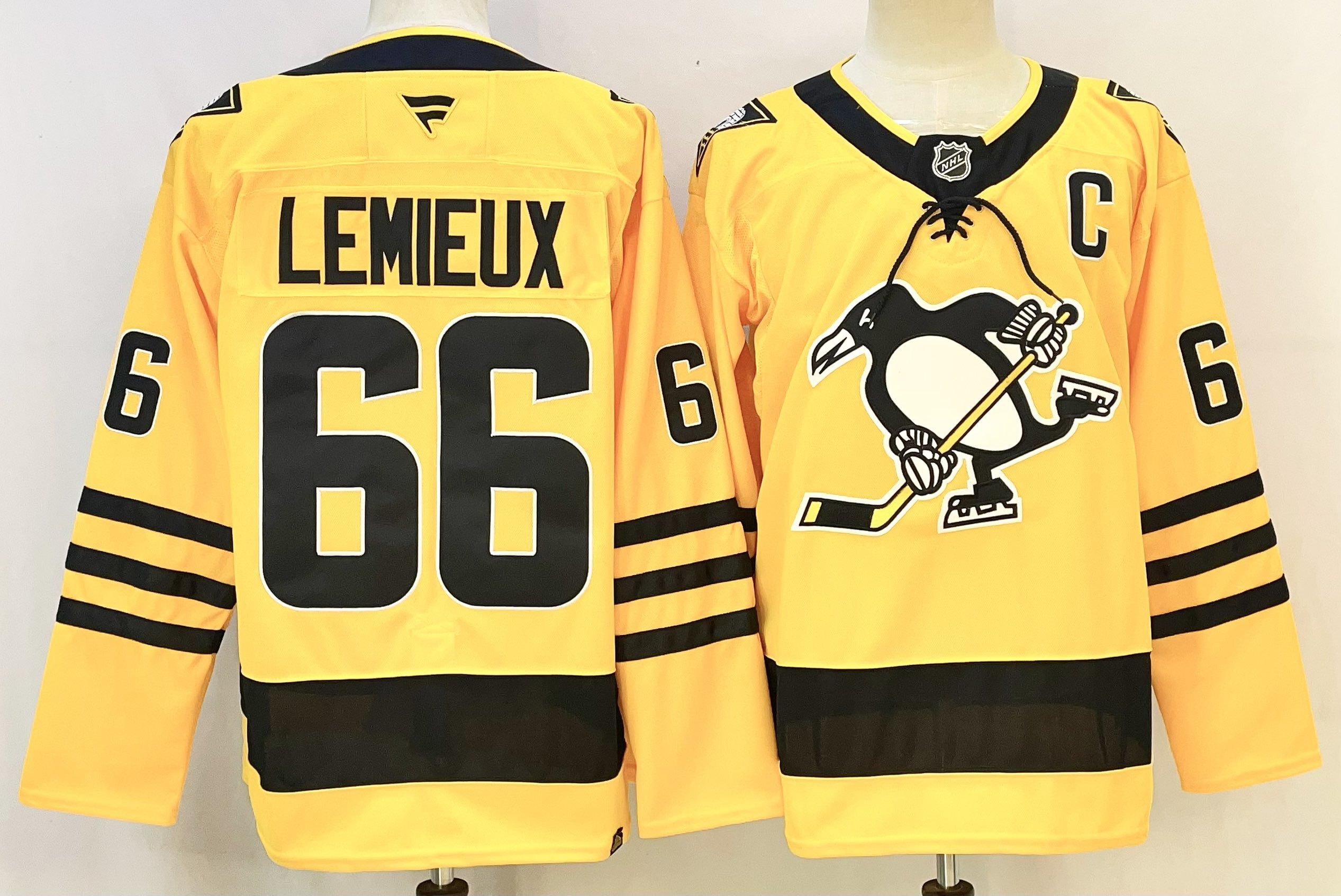 Men's Pittsburgh Penguins #66 Mario Lemieux Gold 2025/26 With C Patch Alternate Stitched Hockey Jersey Men's Pittsburgh Penguins #66 Mario Lemieux Gold 2025/26 With C Patch Alternate Stitched Hockey Jersey