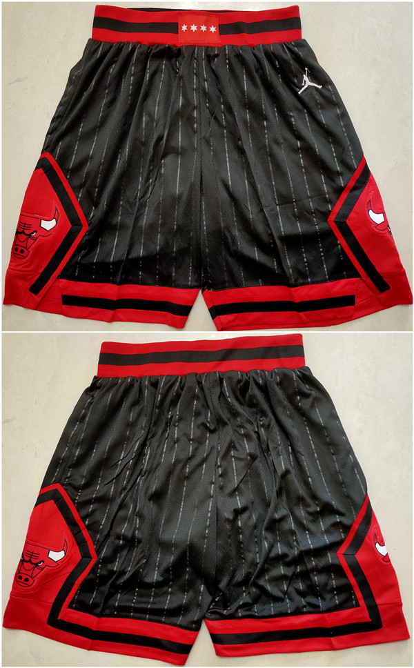 Men's Chicago Bulls Black Mitchell&Ness Shorts (Run Small) Men's Chicago Bulls Black Mitchell&Ness Shorts (Run Small)