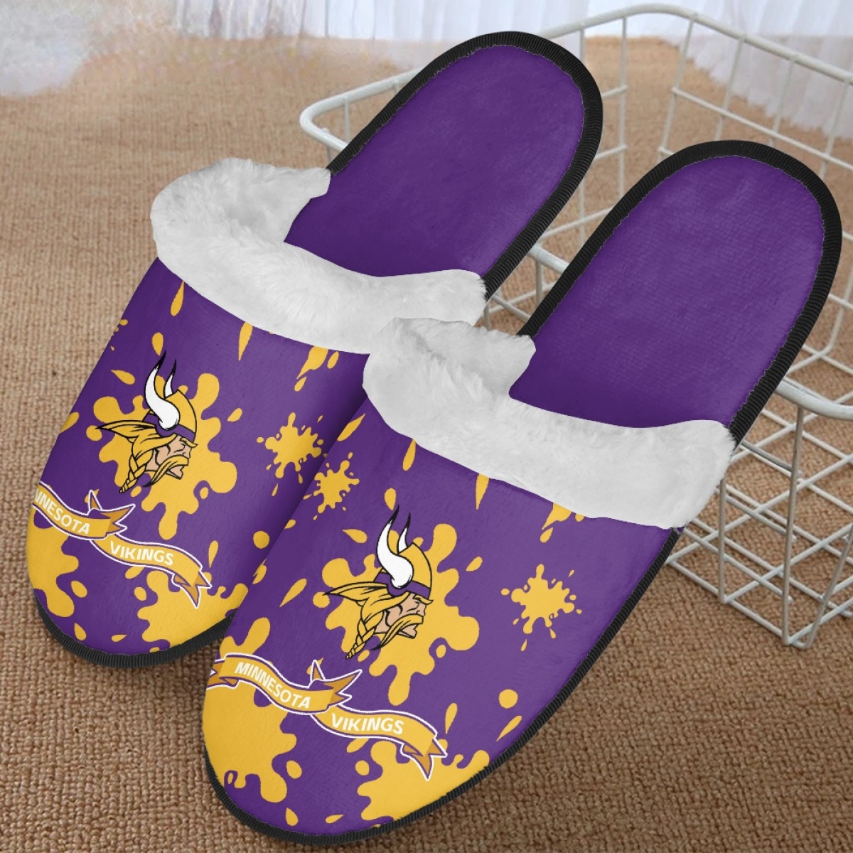Men's Minnesota Vikings Team Logo Staycation Slippers/Shoes(Pls check description for details) 002 Men's Minnesota Vikings Team Logo Staycation Slippers/Shoes(Pls check description for details) 002